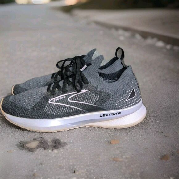 Brooks Shoes - Brooks Levitate 5 StealthFit Black Purple Neutral Running Shoes Women's Size 8